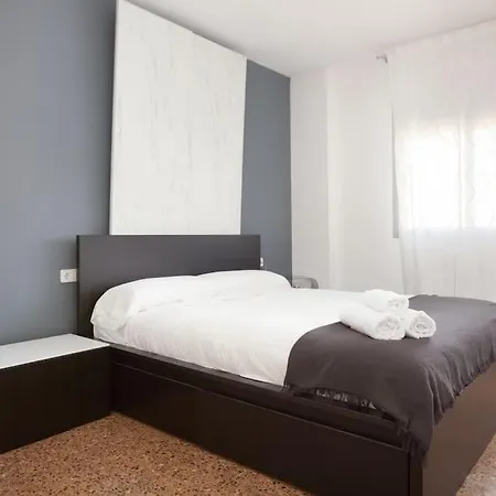 Canela Homes Ausias Marc Appartement *